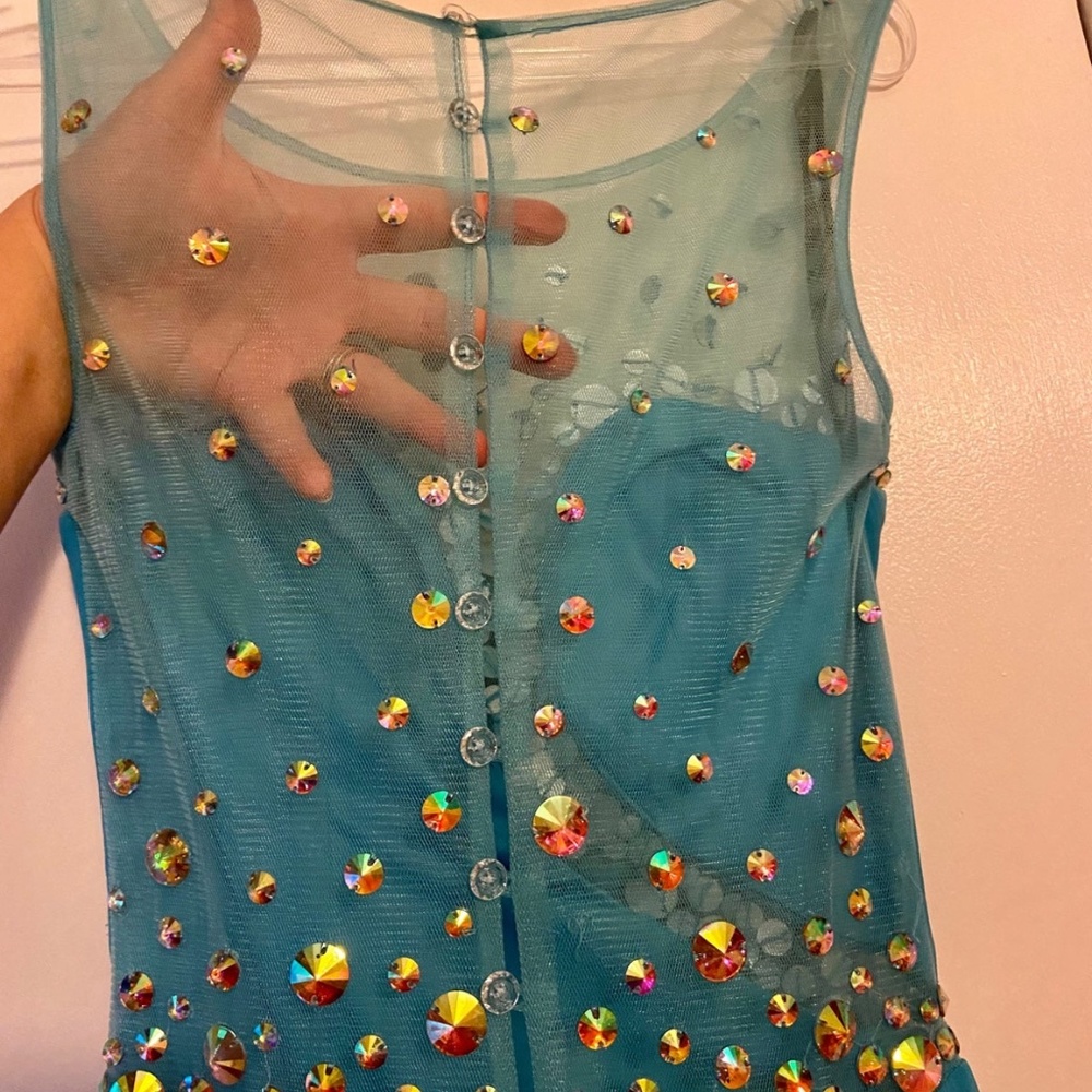 Dress - Picture 6 of 10